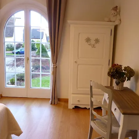 Bed & Breakfast D'hotes La Parenthez' 3*